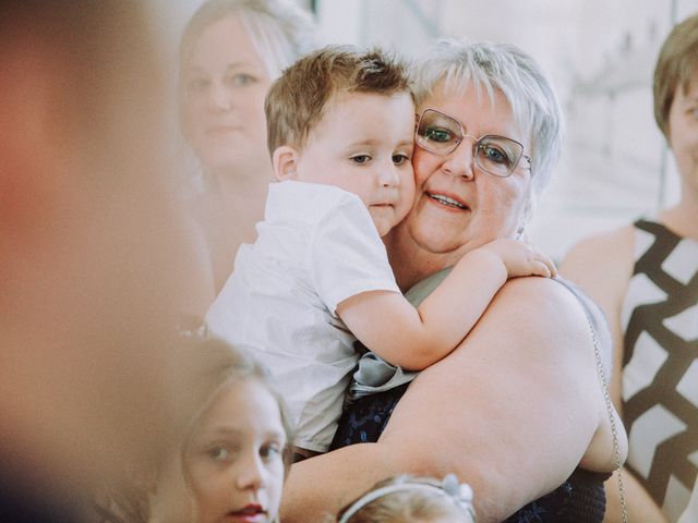 Le mariage de Mickael et Emilie à Guignicourt, Aisne 20