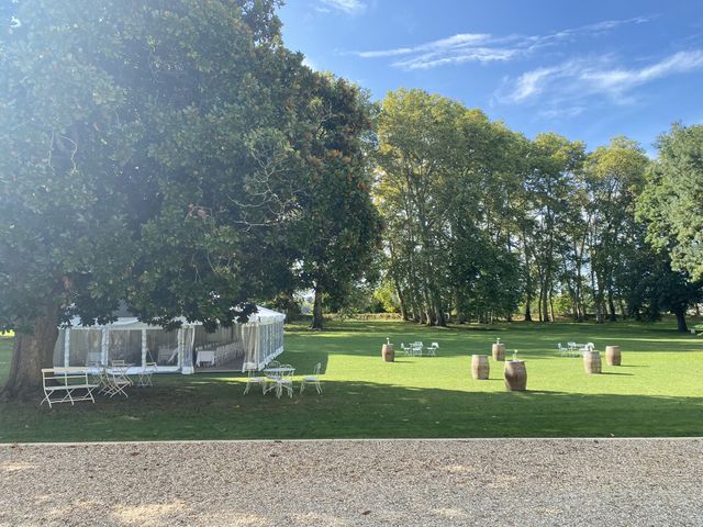 Le mariage de Pierre  et Laura  à Asques, Gironde 33