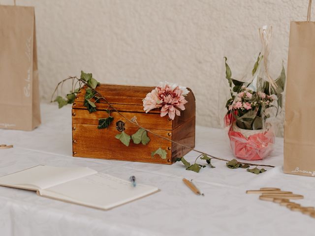 Le mariage de Émeline  et Jérémie  à Marennes, Charente Maritime 44