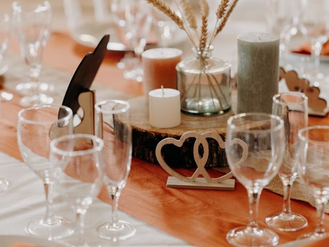 Le mariage de Émeline  et Jérémie  à Marennes, Charente Maritime 52