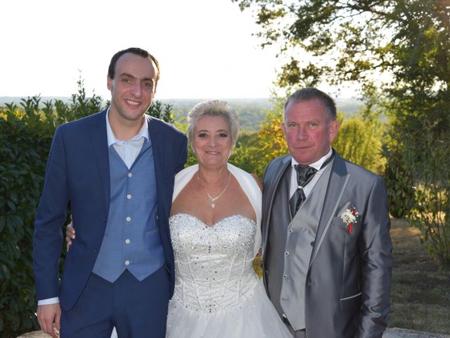 Le mariage de Jean-François et Sandrine à Busset, Allier 19