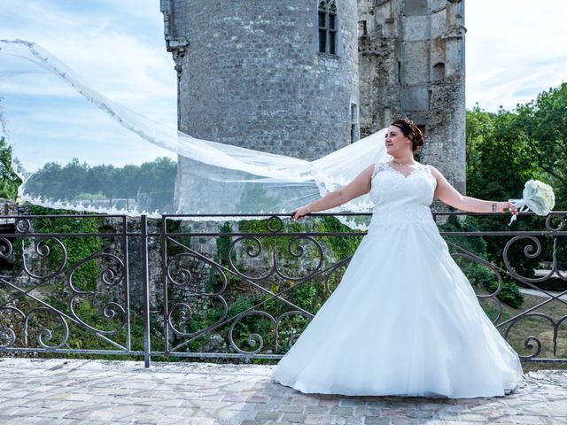 Le mariage de Benjamin et Ana à Mehun-sur-Yèvre, Cher 14