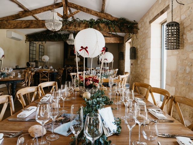 Le mariage de Bruce et Alexia à Moulon, Gironde 35