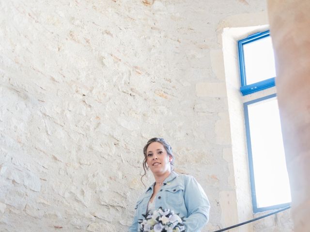 Le mariage de Julien et Laure à Morancé, Rhône 34