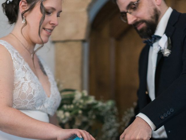 Le mariage de Julien et Laure à Morancé, Rhône 39