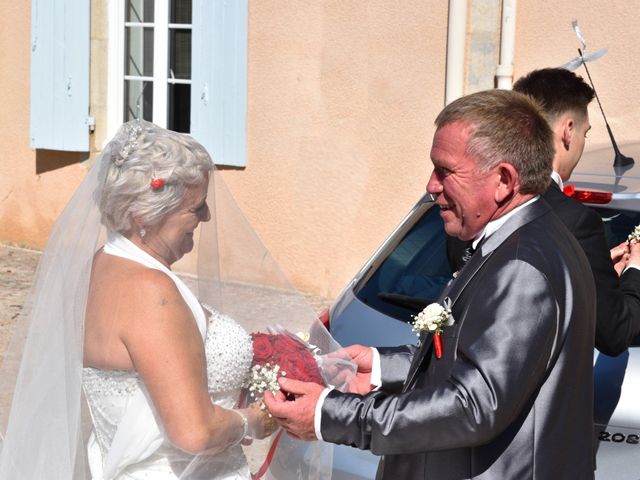 Le mariage de Jean-François et Sandrine à Busset, Allier 8