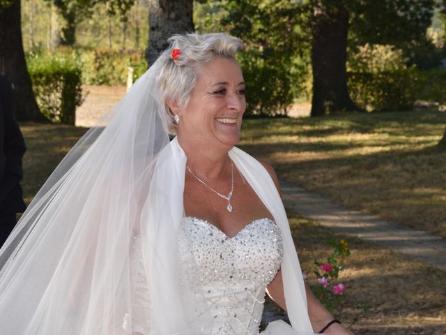 Le mariage de Jean-François et Sandrine à Busset, Allier 11