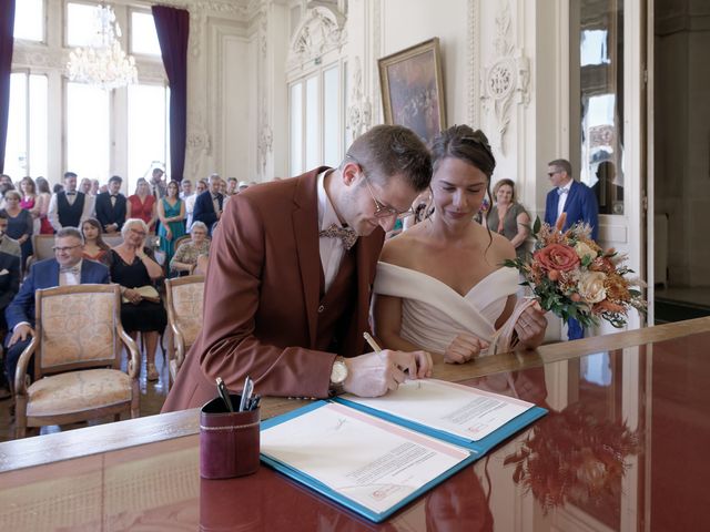 Le mariage de Théo et Mélanie à Gannat, Allier 7