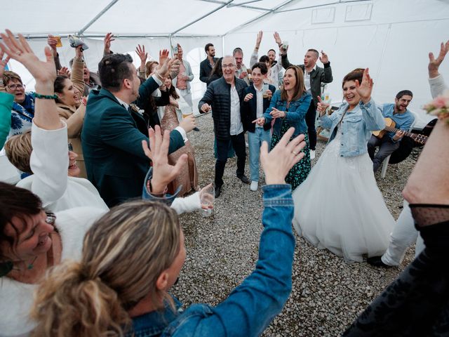 Le mariage de Lukas et Lucie à Salins-les-Bains, Jura 44