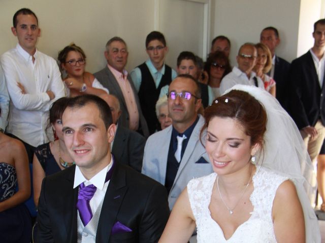Le mariage de Noémie et Loïc à Saint-Michel-sur-Rhône, Loire 30