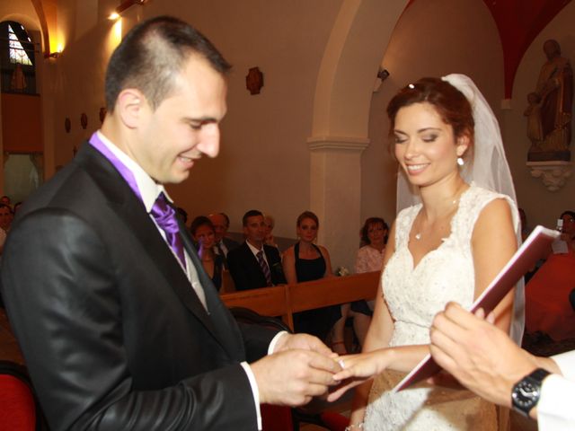 Le mariage de Noémie et Loïc à Saint-Michel-sur-Rhône, Loire 56