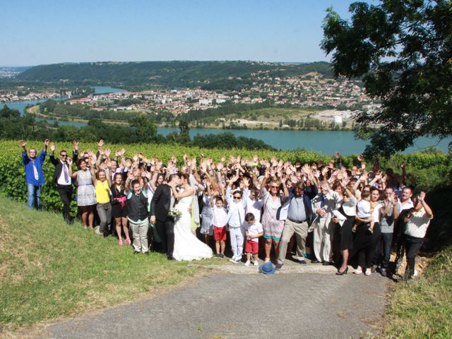 Le mariage de Noémie et Loïc à Saint-Michel-sur-Rhône, Loire 65