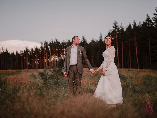 Le mariage de Roxan et Maéva à Saint-André-de-Chalencon, Haute-Loire 107