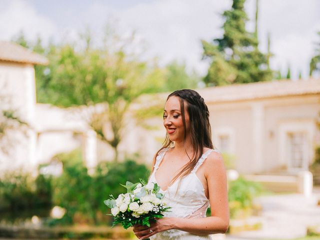 Le mariage de Alex et Pauline à Nîmes, Gard 25