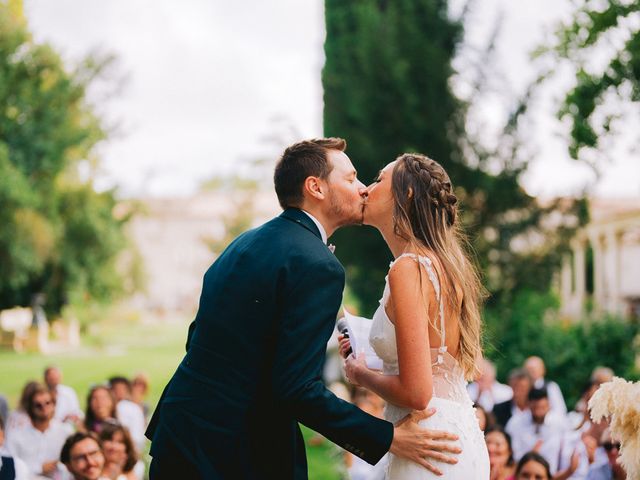 Le mariage de Alex et Pauline à Nîmes, Gard 34