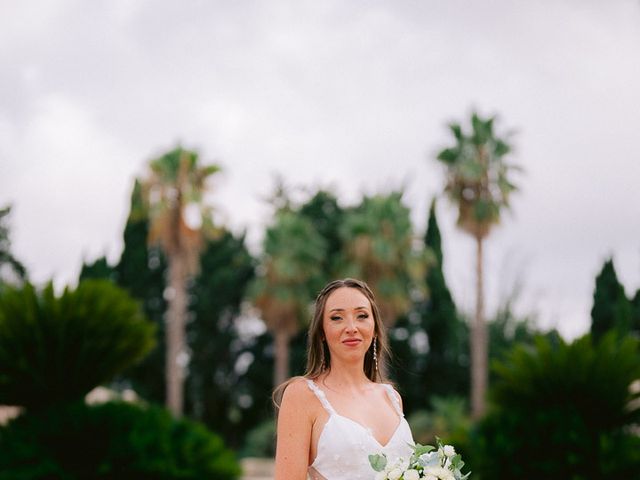 Le mariage de Alex et Pauline à Nîmes, Gard 48