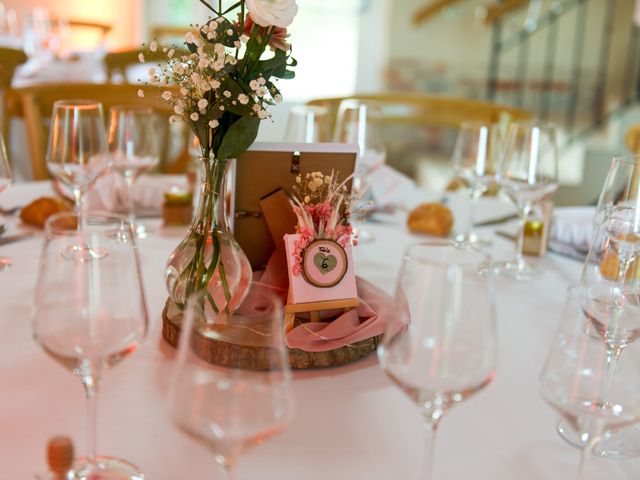 Le mariage de Teddy et Samantha à Villieu-Loyes-Mollon, Ain 11