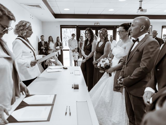 Le mariage de Teddy et Samantha à Villieu-Loyes-Mollon, Ain 17