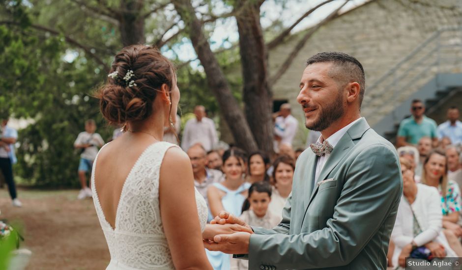 Le mariage de Renaud et Mélodie à Nîmes, Gard