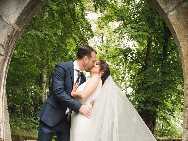 Le mariage de Fisnik et Élise à Présilly, Haute-Savoie 14