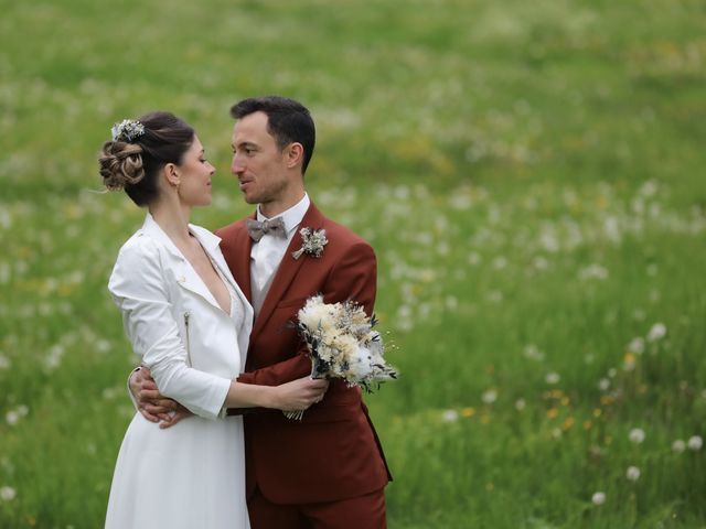 Le mariage de Clément et Charlotte à Riotord, Haute-Loire 24