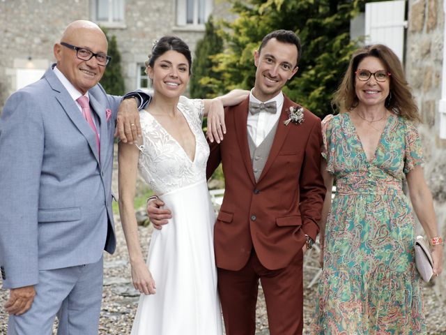 Le mariage de Clément et Charlotte à Riotord, Haute-Loire 34