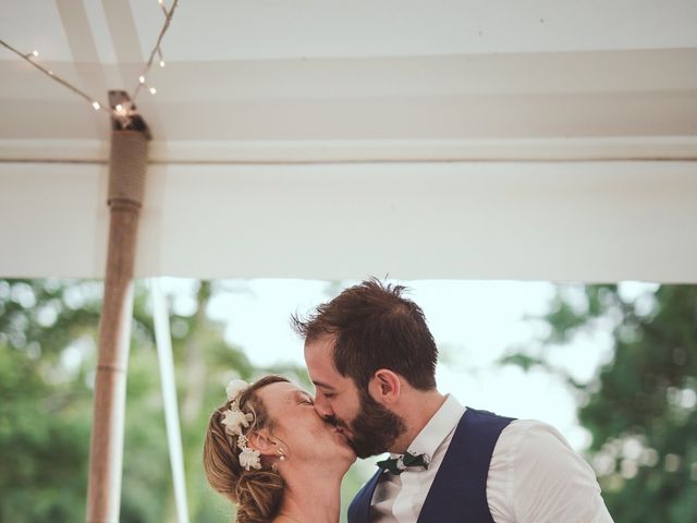 Le mariage de Antoine et Charlotte à Sens, Yonne 32