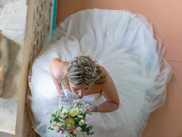 Le mariage de Jérome et Fanny à Saint-Porchaire, Charente Maritime 2