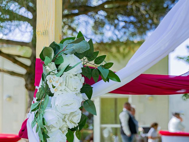 Le mariage de Jérome et Fanny à Saint-Porchaire, Charente Maritime 11