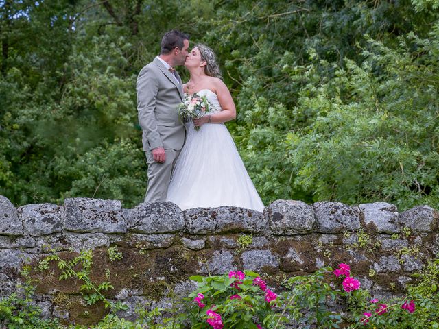 Le mariage de Jérome et Fanny à Saint-Porchaire, Charente Maritime 13