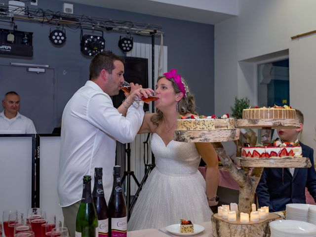 Le mariage de Jérome et Fanny à Saint-Porchaire, Charente Maritime 20