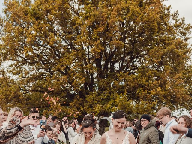 Le mariage de Vanina et Marie à Notre-Dame-d&apos;Oé, Indre-et-Loire 5