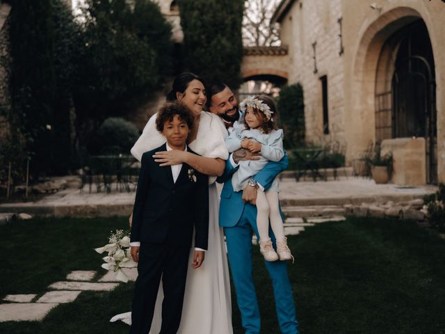 Le mariage de Damien et Jennifer à Saint-Géniès-de-Malgoirès, Gard 1