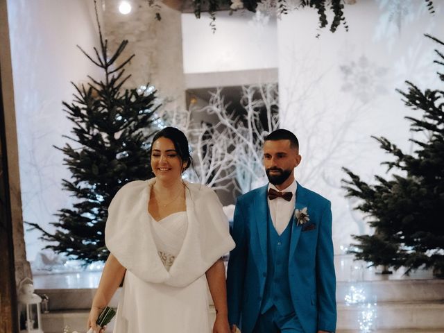 Le mariage de Damien et Jennifer à Saint-Géniès-de-Malgoirès, Gard 66