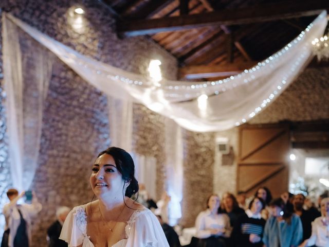 Le mariage de Damien et Jennifer à Saint-Géniès-de-Malgoirès, Gard 84