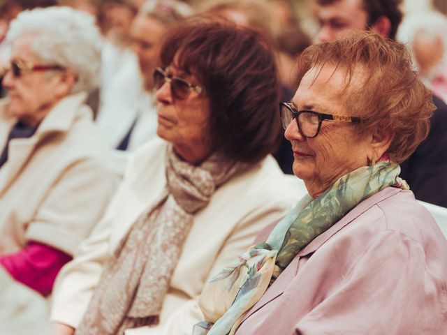 Le mariage de Laure et Florine à La Salvetat-Saint-Gilles, Haute-Garonne 29