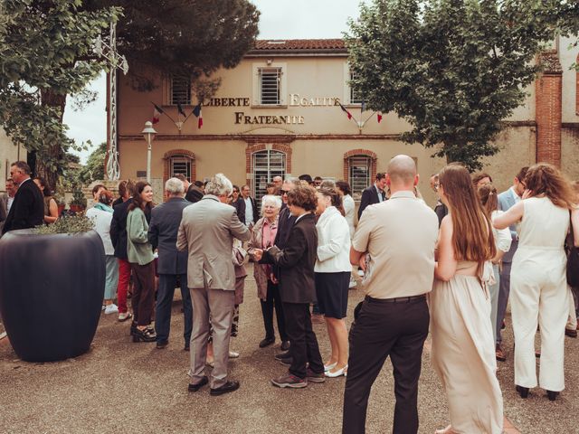 Le mariage de Laure et Florine à La Salvetat-Saint-Gilles, Haute-Garonne 41