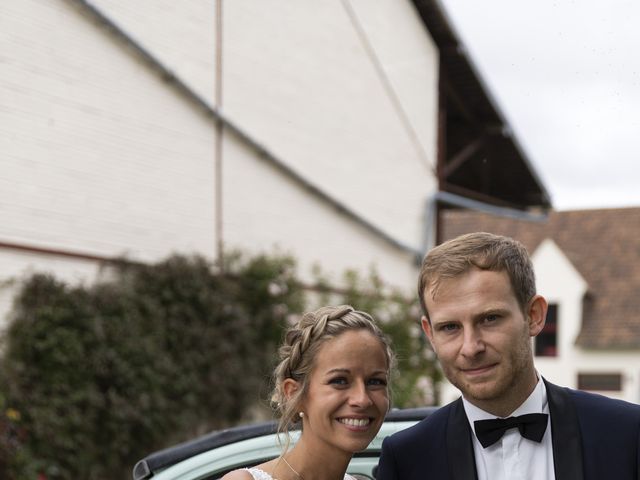 Le mariage de Romuald et Solène à Soignolles, Calvados 17