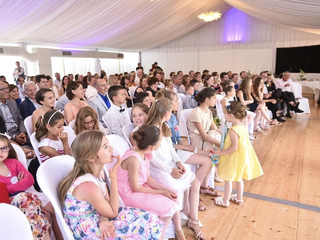 Le mariage de Fabien et Julie à Pont-de-Pany, Côte d&apos;Or 38