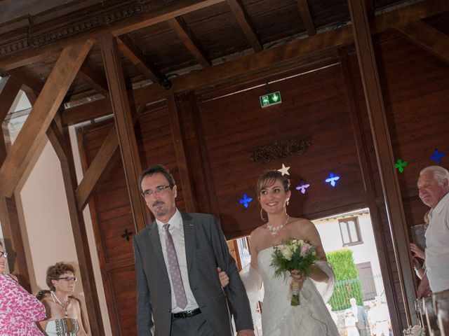 Le mariage de Aurélien et Pauline à Louvemont, Haute-Marne 9