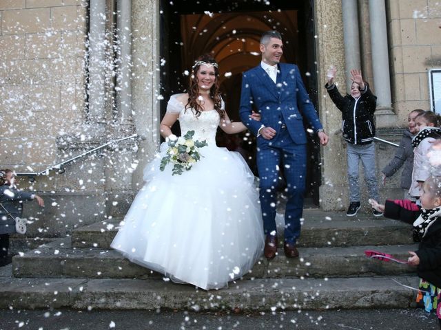 Le mariage de Guillaume et Cécilia à Saint-André-le-Gaz, Isère 32