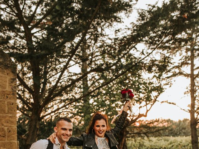 Le mariage de Timothé et Mathilde à Puyvert, Vaucluse 16