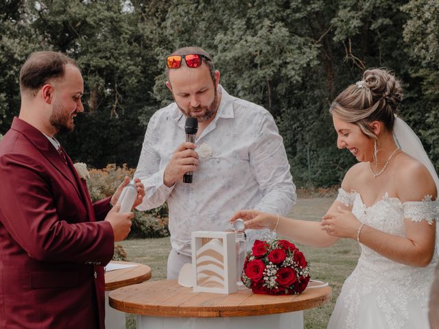 Le mariage de Gregory et Adelina à Saint-Germain-de-Salles, Allier 24