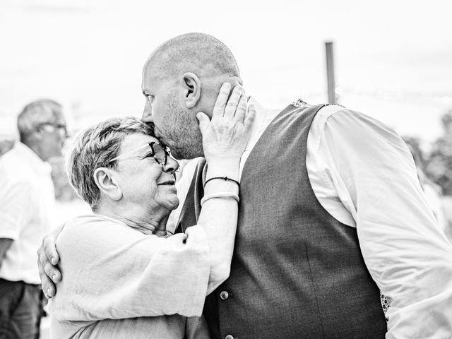Le mariage de Gauthier et Mathilde à Mazan, Vaucluse 43