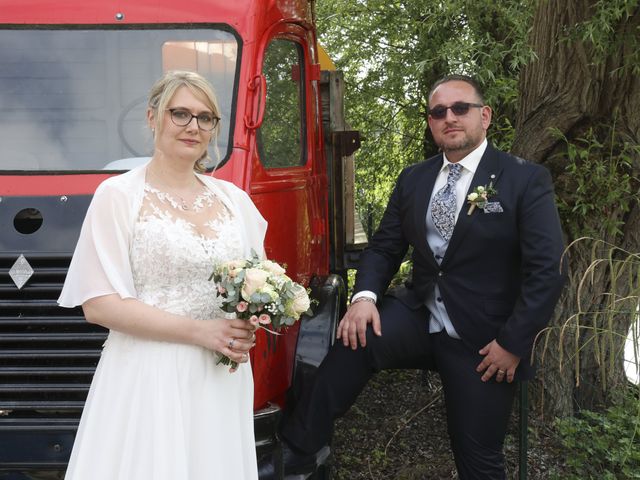 Le mariage de Jeremy et Stephanie à Ailly-sur-Noye, Somme 22