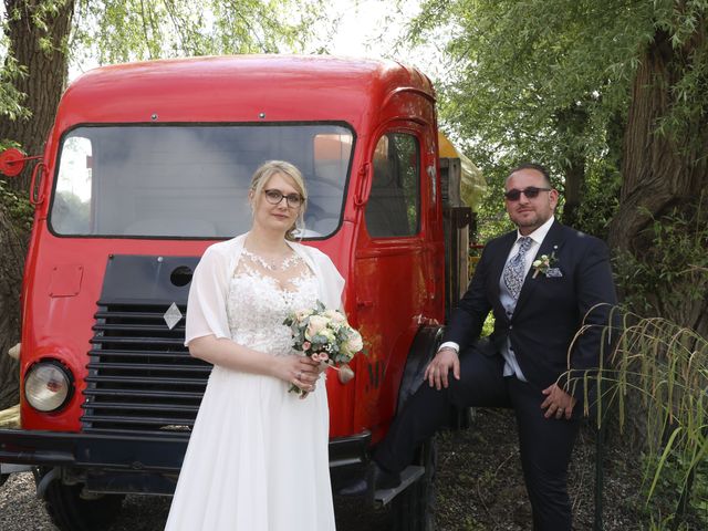 Le mariage de Jeremy et Stephanie à Ailly-sur-Noye, Somme 23