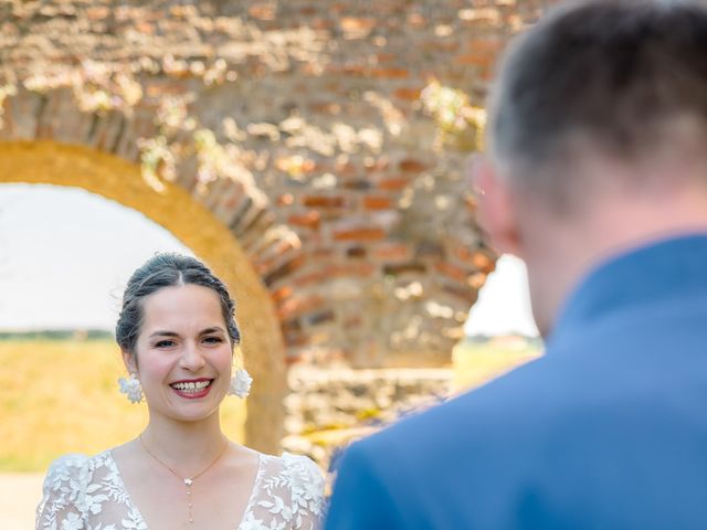 Le mariage de Benjamin et Alexandra à Saint-Pourçain-sur-Besbre, Allier 21