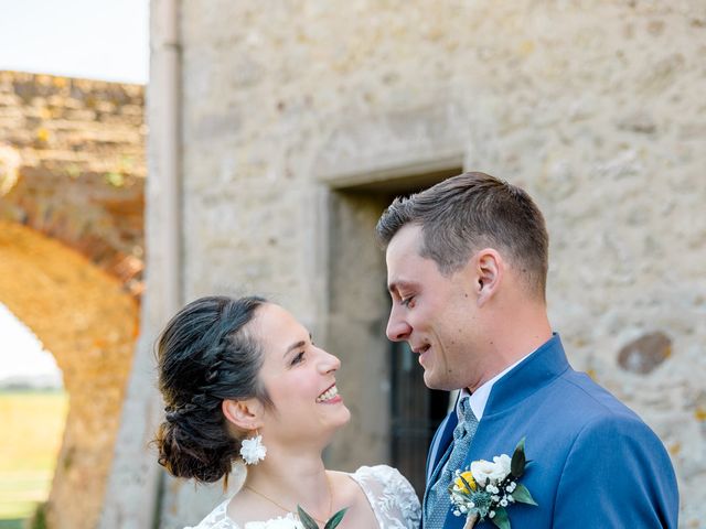Le mariage de Benjamin et Alexandra à Saint-Pourçain-sur-Besbre, Allier 23
