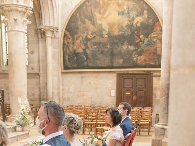 Le mariage de Mathias et Alison à Semur-en-Auxois, Côte d&apos;Or 4