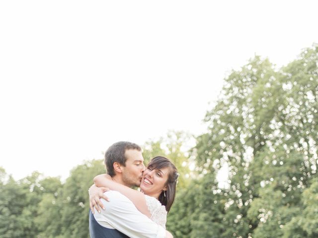 Le mariage de Mathias et Alison à Semur-en-Auxois, Côte d&apos;Or 24